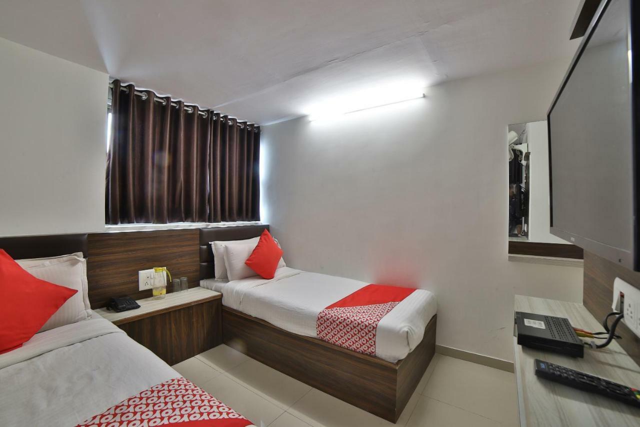 Hotel Sunstay Ahmedabad Exterior foto